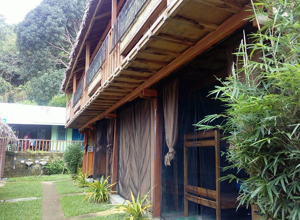 Swinging Carabao Hostel El Nido Esterno foto